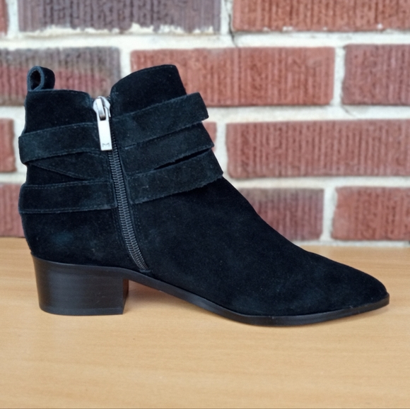 NWT Marc Fisher Ltd. 'Yandi' Pointy Toe Western Suede Booties in Black - Picture 5 of 9